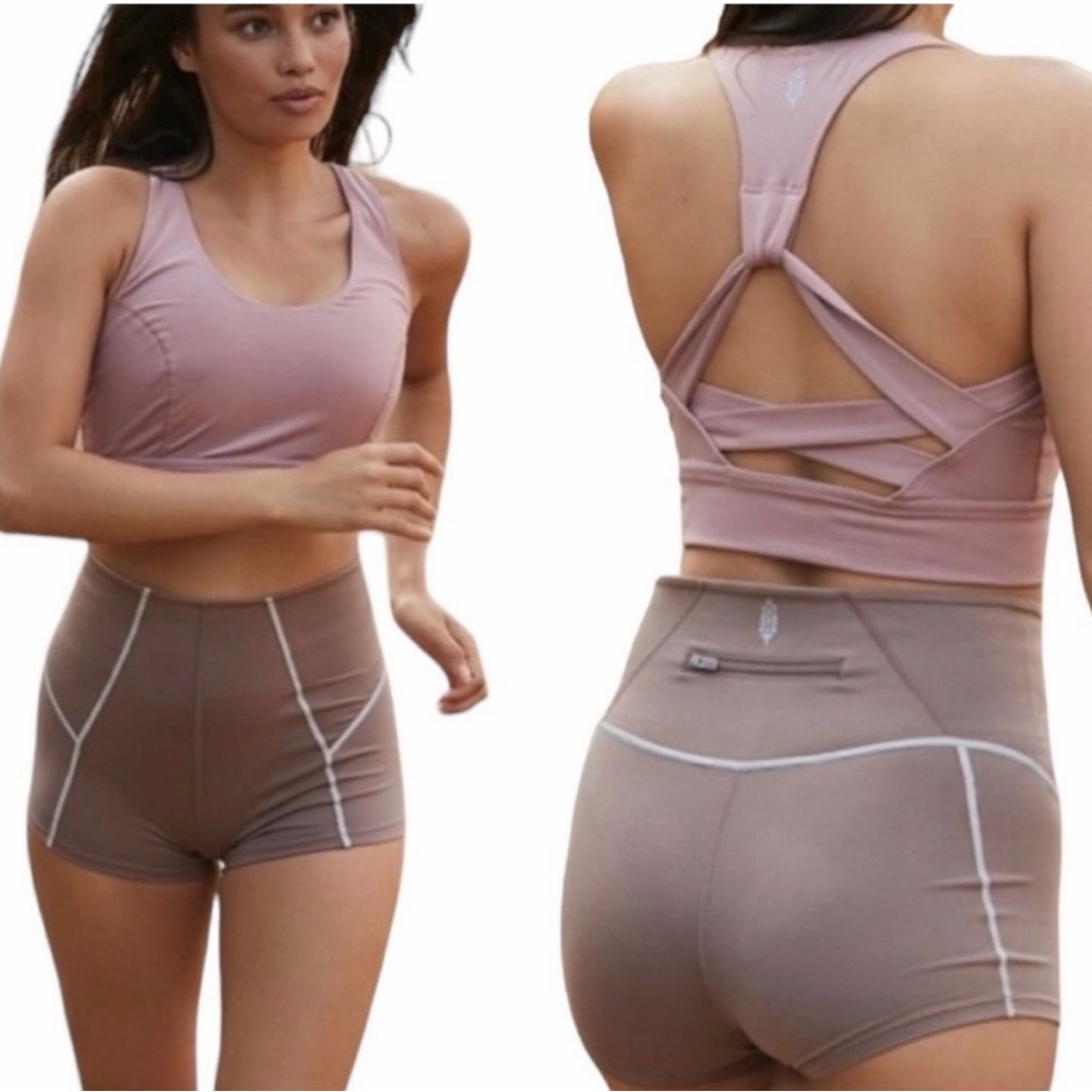 FREE PEOPLE MOVEMENT: You’re a Peach Shorts -Size Small